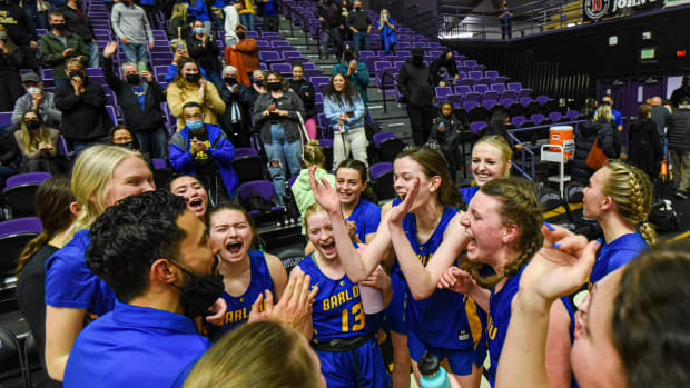 Barlow Jesuit girls basketball Taylor Balkom 3